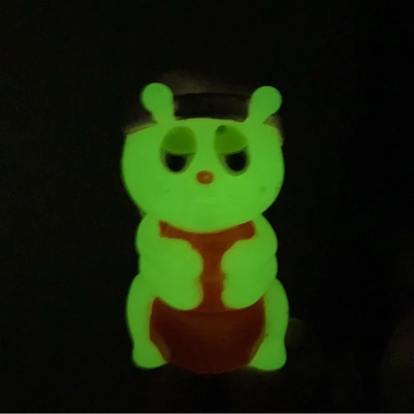 Vintage 80s Playskool Glo Friends Glow in the Dark Finger Puppet Purple Hat - Picture 3 of 12